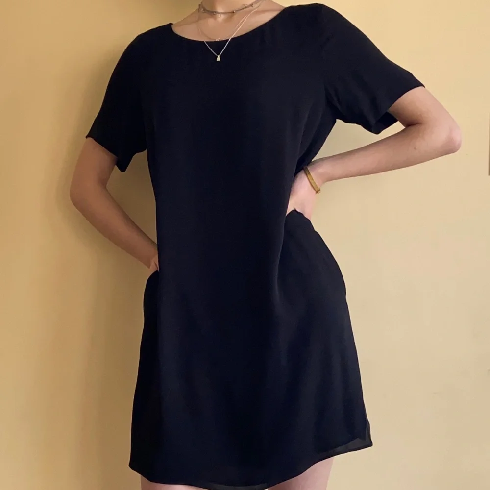 πHP!π Aritzia Wilfred 100% Silk Black Tunic Dress - Picture 1 of 9